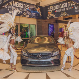 Showgirls in white by Mercedes 3