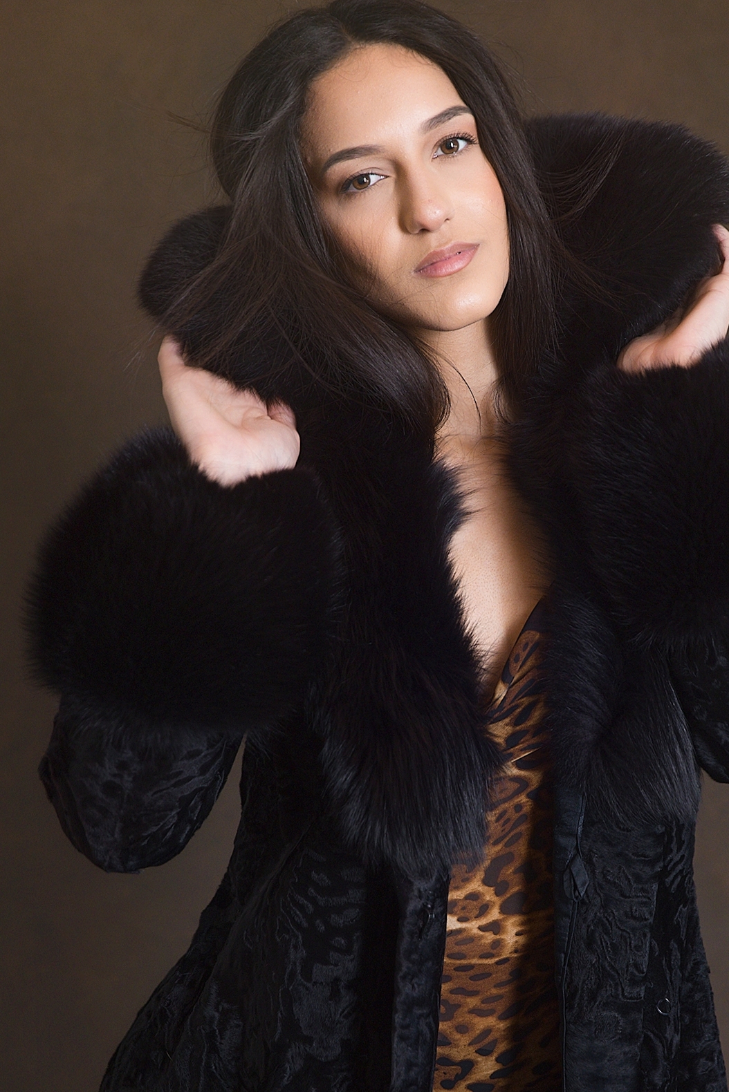 model portfolio photoshoot at Inside The Style Studio with fashion photographer, monica hahn.